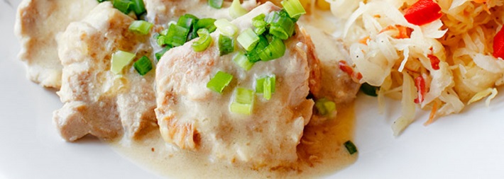 Polędwiczka w sosie chrzanowym